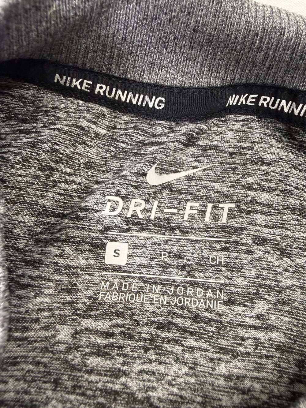 Nike Running Dri-Fit Gray Space Dye Long Sleeve Thumbhole Shirt Size Small - Picture 2 of 7